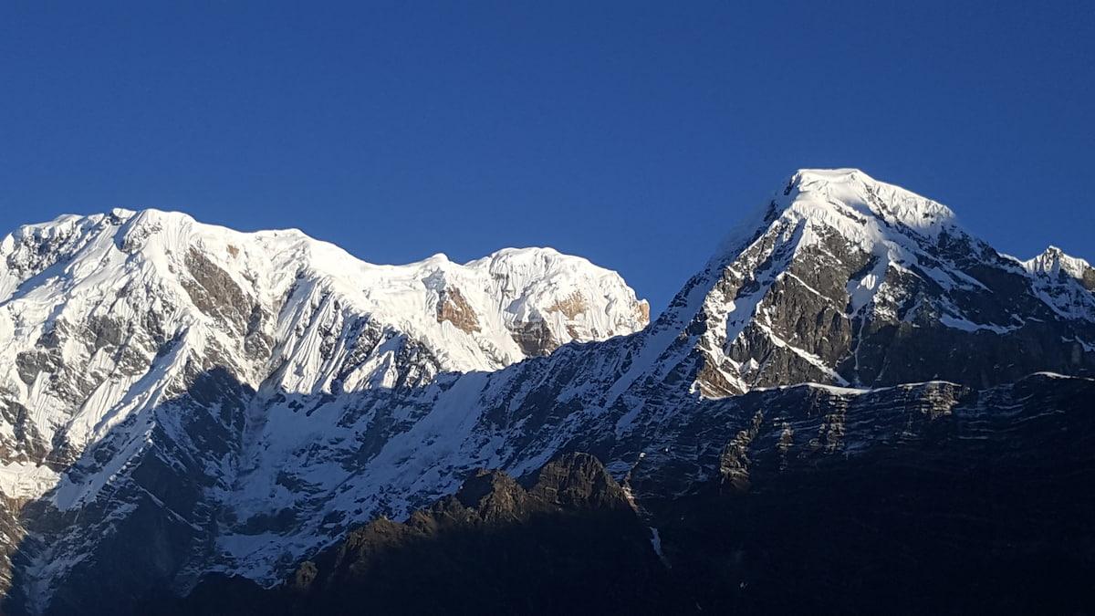 Annapurna base camp vs Annapurna circuit trek